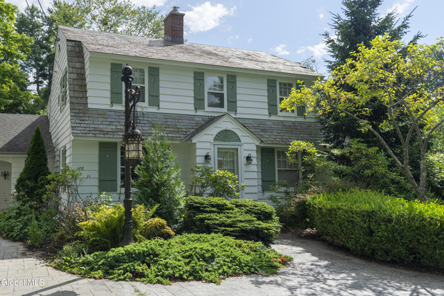 292 Lake Avenue - Photo 1