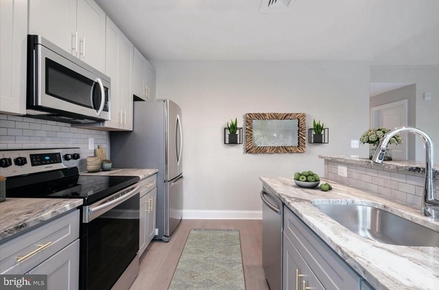 60 N 23rd Street - Photo 1