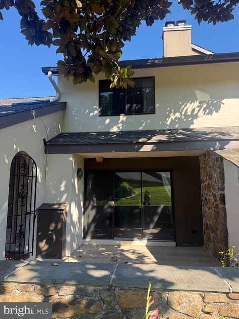 14 Oak Knoll Drive - Photo 1