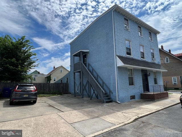 39 Buttonwood Street - Photo 1
