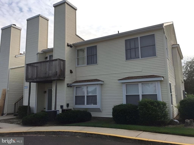 700 N Franklin Avenue - Photo 1