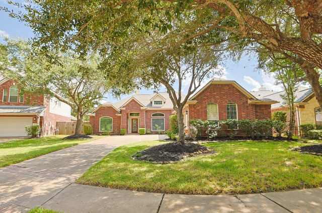 2215 Dorman Court - Photo 1
