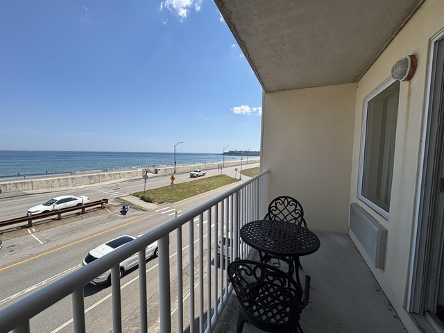 703 Ocean - Photo 1