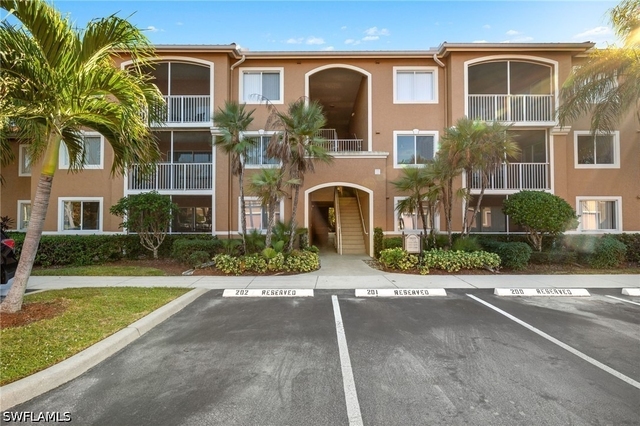 1835 Florida Club Circle - Photo 1