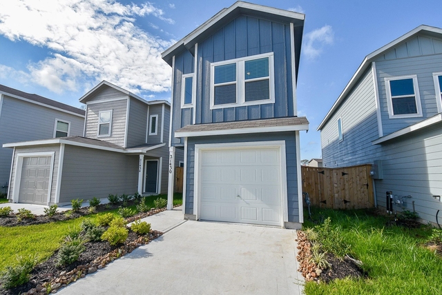 21430 Carosella Dr - Photo 1