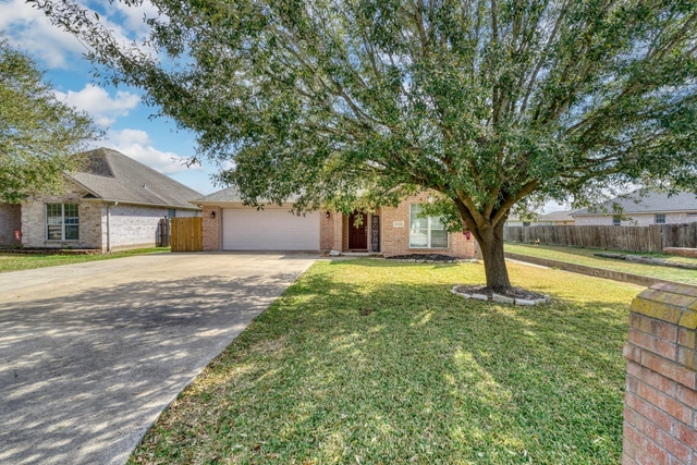 1008 Gardenia Street - Photo 1