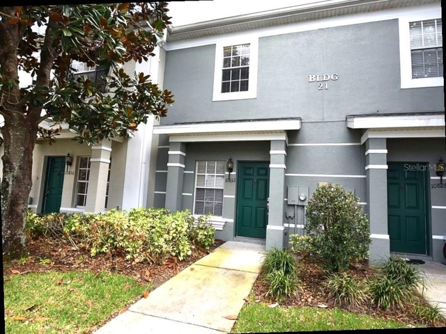 10832 Savannah Wood Drive - Photo 1