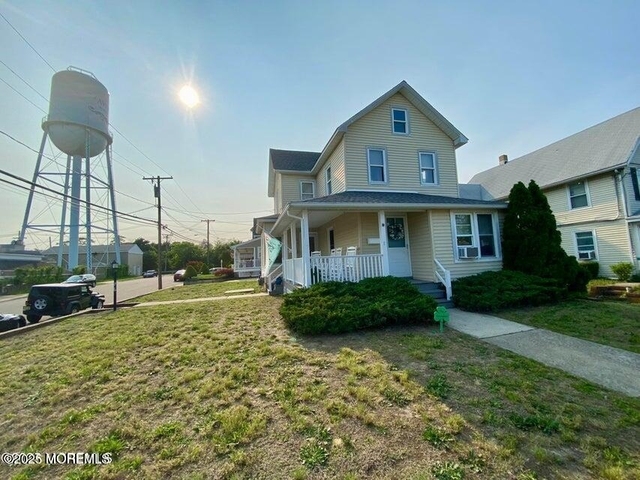601 Main Street - Photo 1