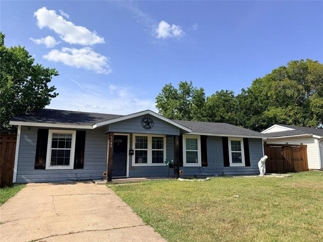 1109 Leyenda Drive - Photo 1