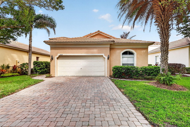 5614 Sunberry Circle - Photo 1