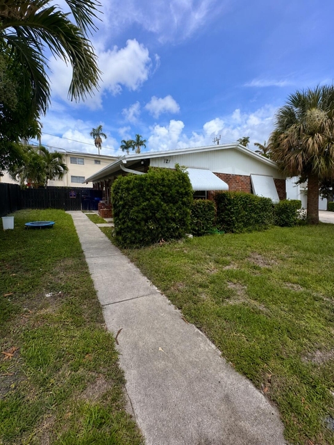 121 Cleveland Street - Photo 1