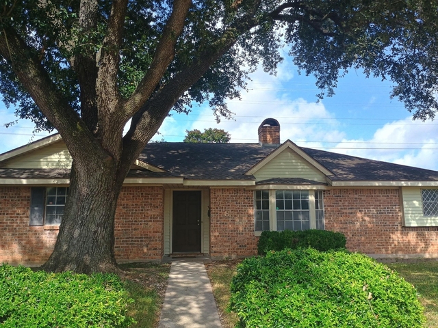 7118 Redding Road - Photo 1