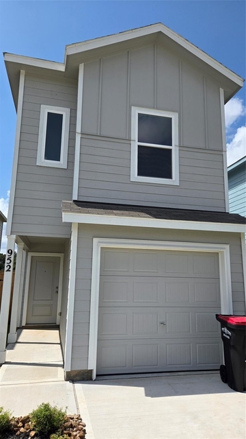 952 Pertuso Lane - Photo 1