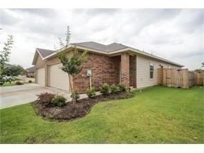 416 Canvas Court - Photo 1