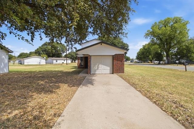 1833 Pelican Drive N - Photo 1