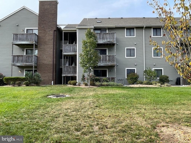 1216 Ravens Crest Drive - Photo 1