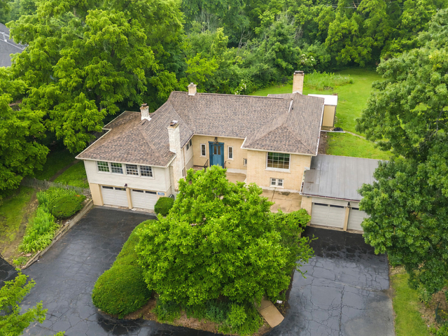 828 E 14th Street - Photo 1