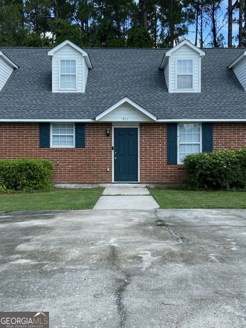 317 Madison Avenue - Photo 1