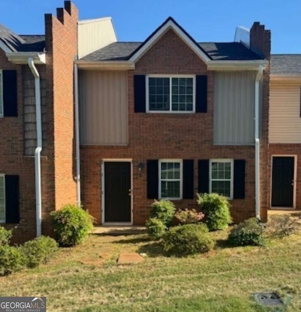 37 Mcintosh Parkway - Photo 1