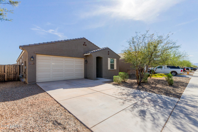 12329 W State Avenue - Photo 1