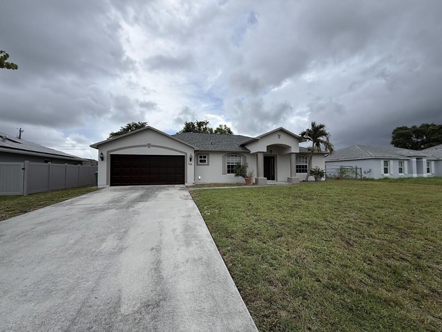 548 Sw Undallo Road - Photo 1