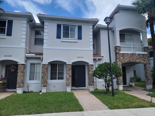 2603 Sw 82nd Avenue - Photo 1