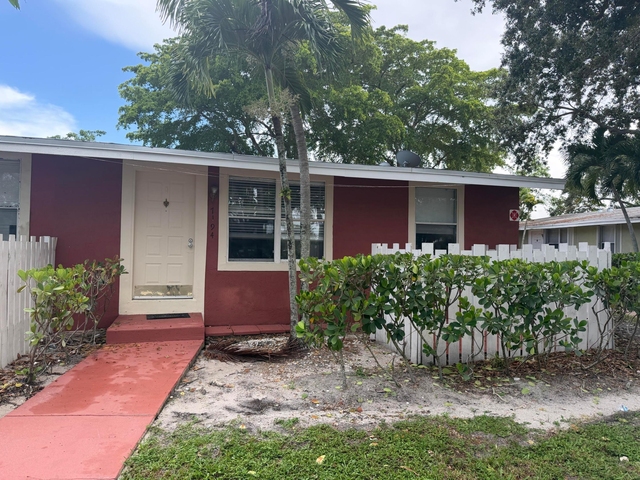 7194 Southgate Boulevard - Photo 1