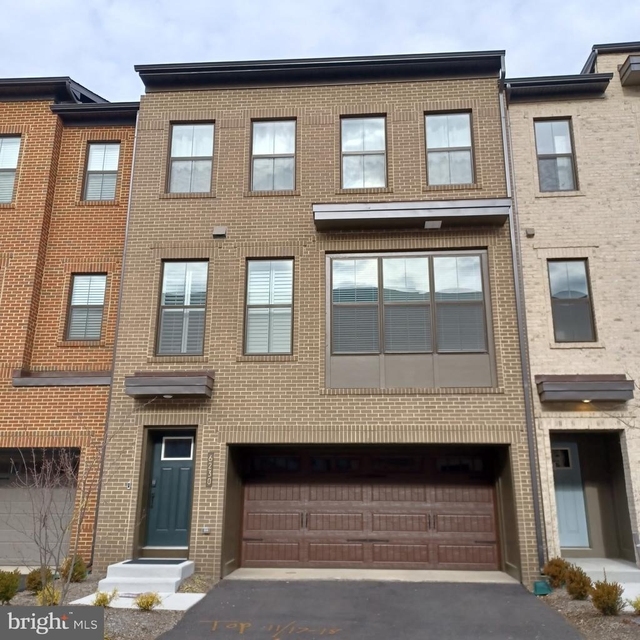 6230 Almerico Place - Photo 1