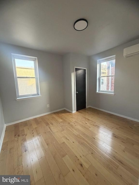 975 N Lawrence Street - Photo 1