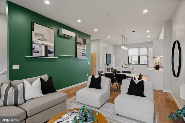 1720 Folsom Street - Photo 1