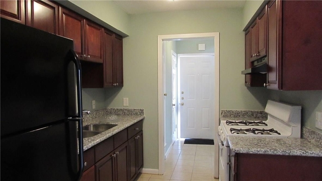2208 Mission Hill Dr - Photo 1