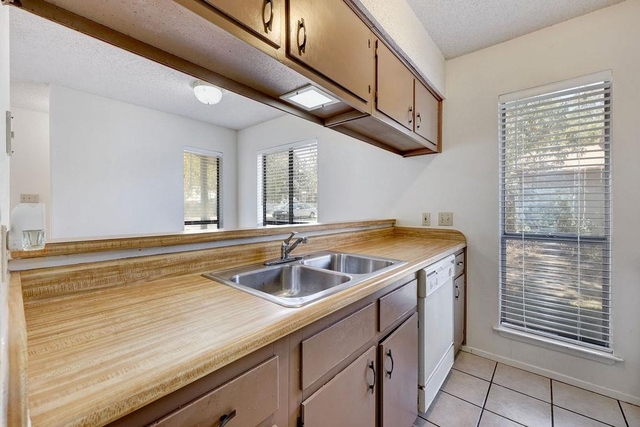 5619 Clay Ave - Photo 1
