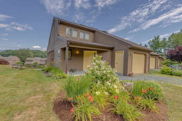 21 Woodbury - Photo 1