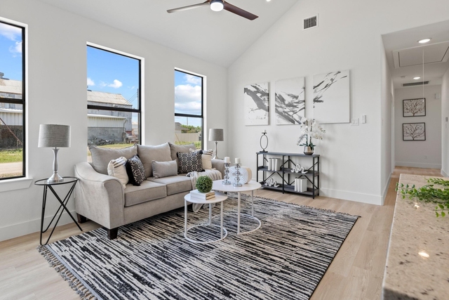201 S 2nd Street - Photo 1