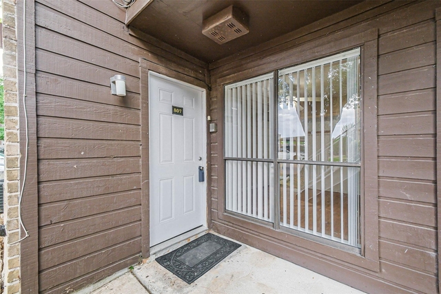 6633 W Airport Boulevard - Photo 1