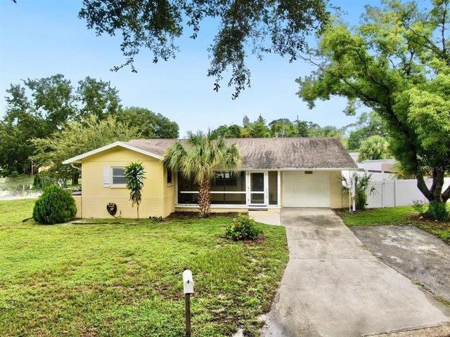 5233 52nd Way N - Photo 1