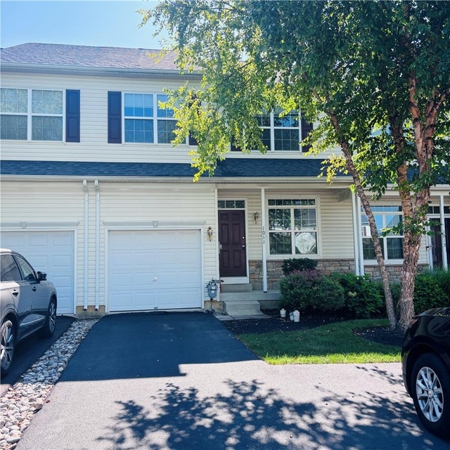 1011 King Way - Photo 1