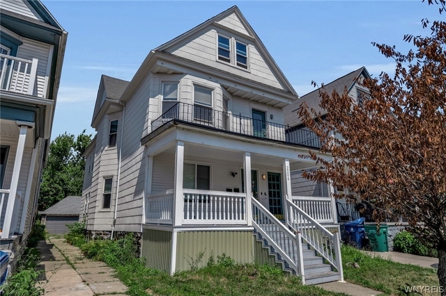2206 Main Street - Photo 1