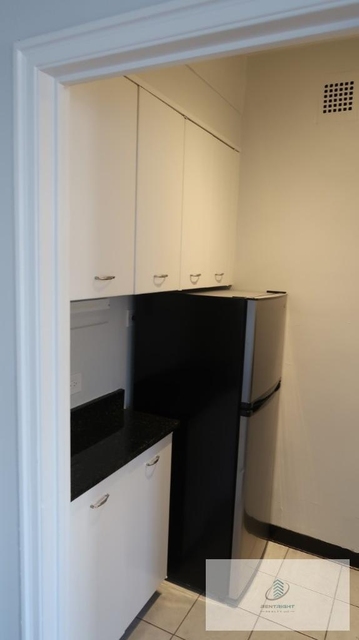 534 W Stratford - Photo 1