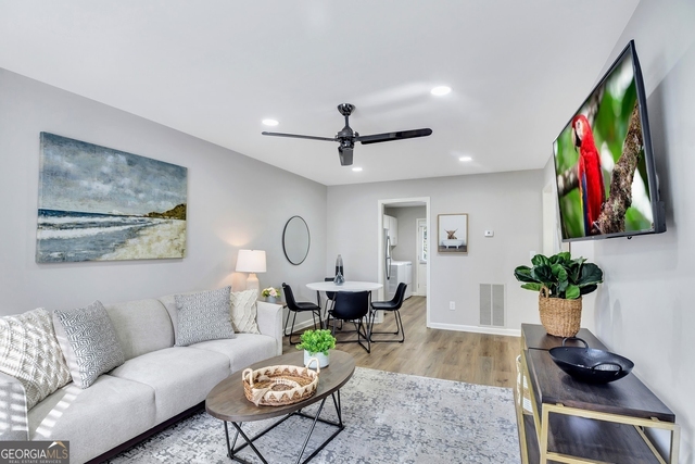 1734 Spring Road - Photo 1