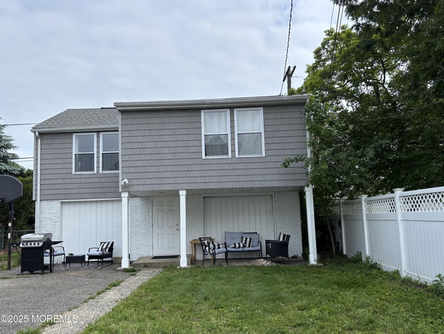 410 Burlington Avenue - Photo 1