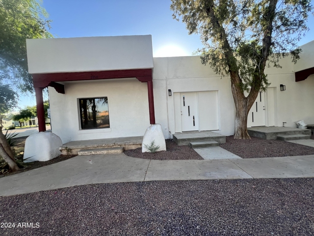 5914 W Myrtle Avenue - Photo 1