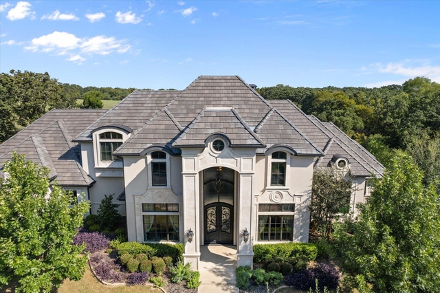 7947 Chartwell Lane - Photo 1