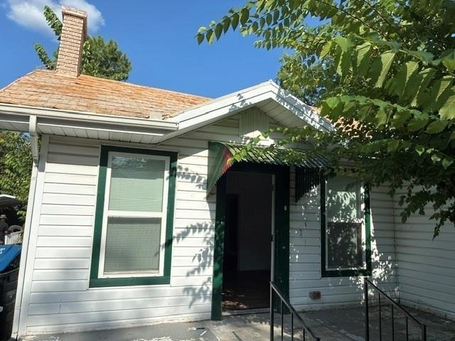 3905 Stuart Street - Photo 1