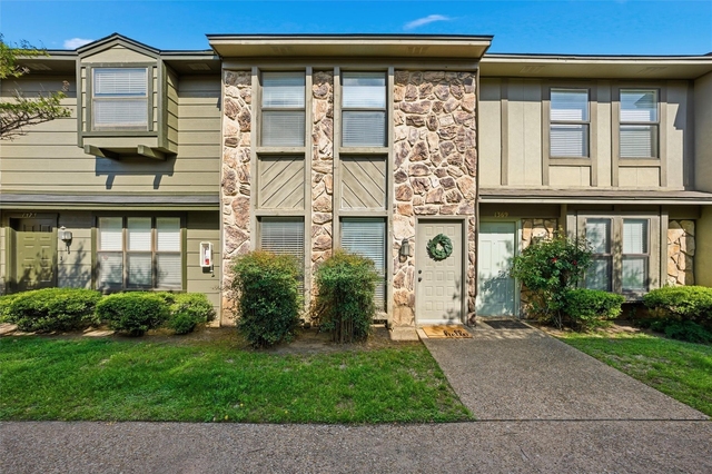 1371 S 11th Street - Photo 1