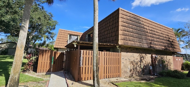 11865 Sw 11th Court - Photo 1