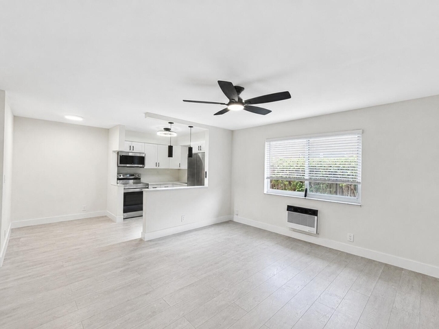 1129 Ne 5th Terrace - Photo 1