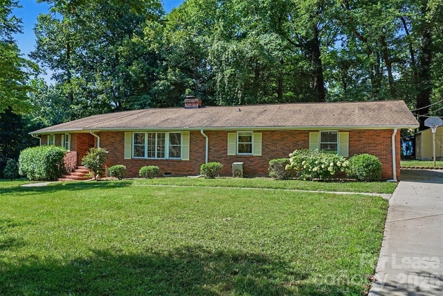 7017 Linda Lake Drive - Photo 1