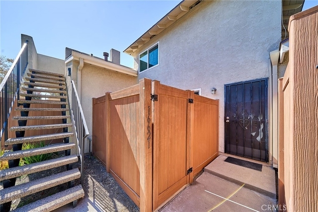 16621 Shenandoah Ave. - Photo 1