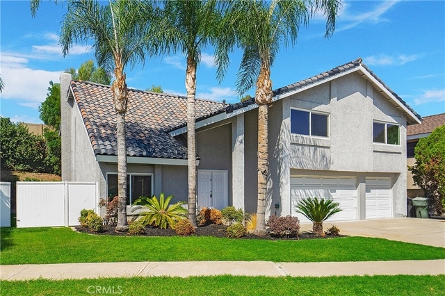 419 Fleming - Photo 1